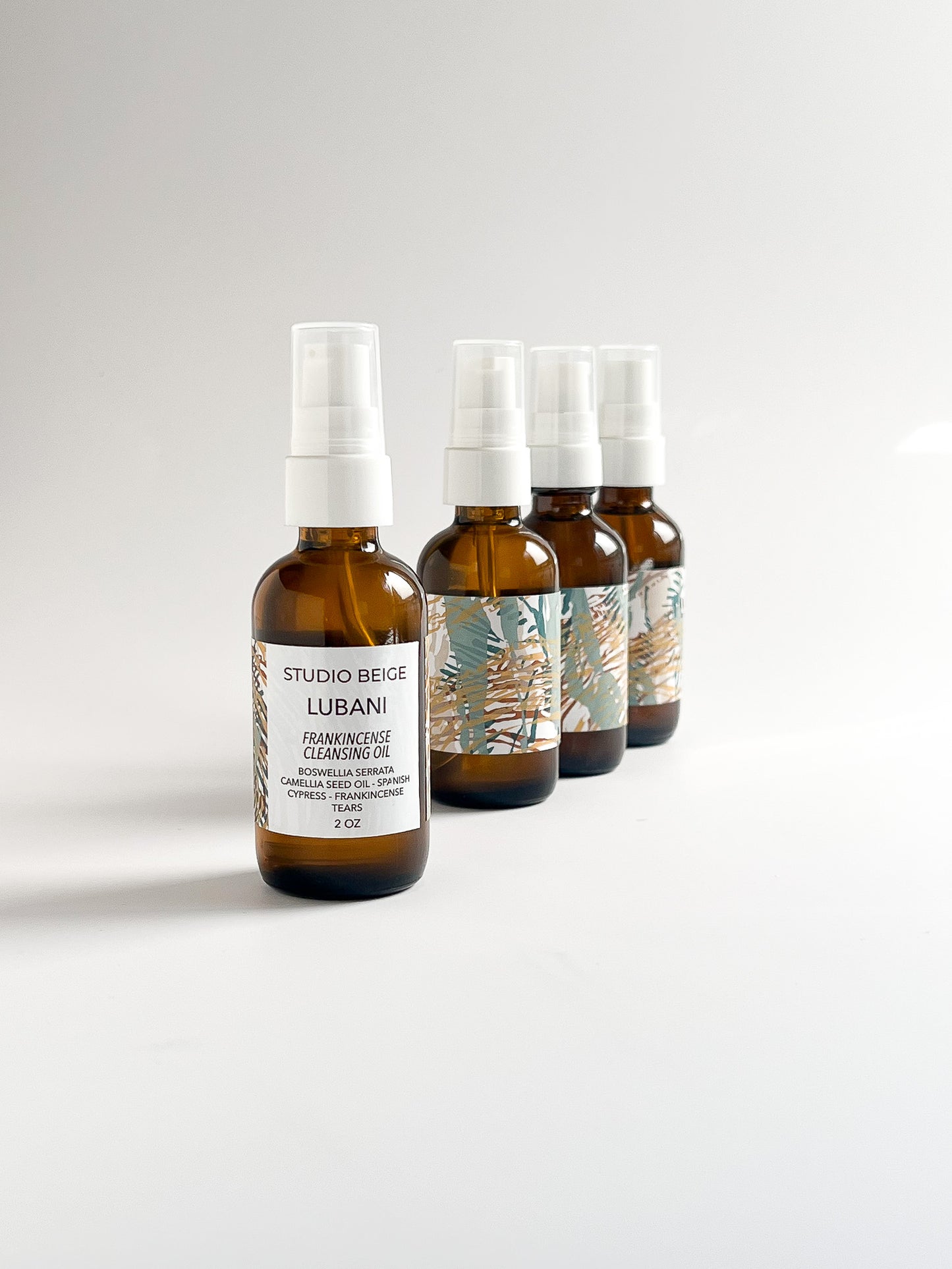 LUBANI OIL frankincense oil infused cleanser with maracuja oil
