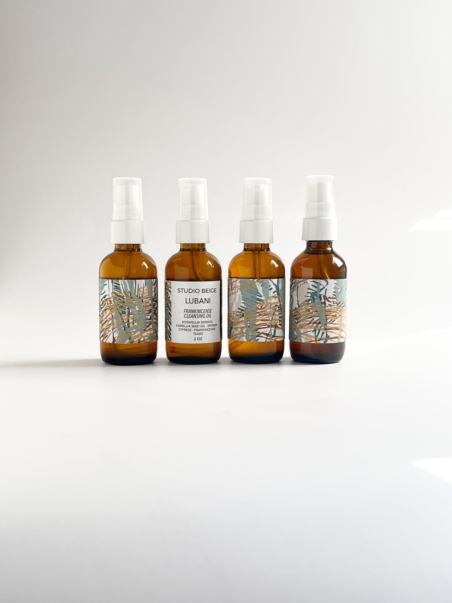 LUBANI OIL frankincense oil infused cleanser with maracuja oil